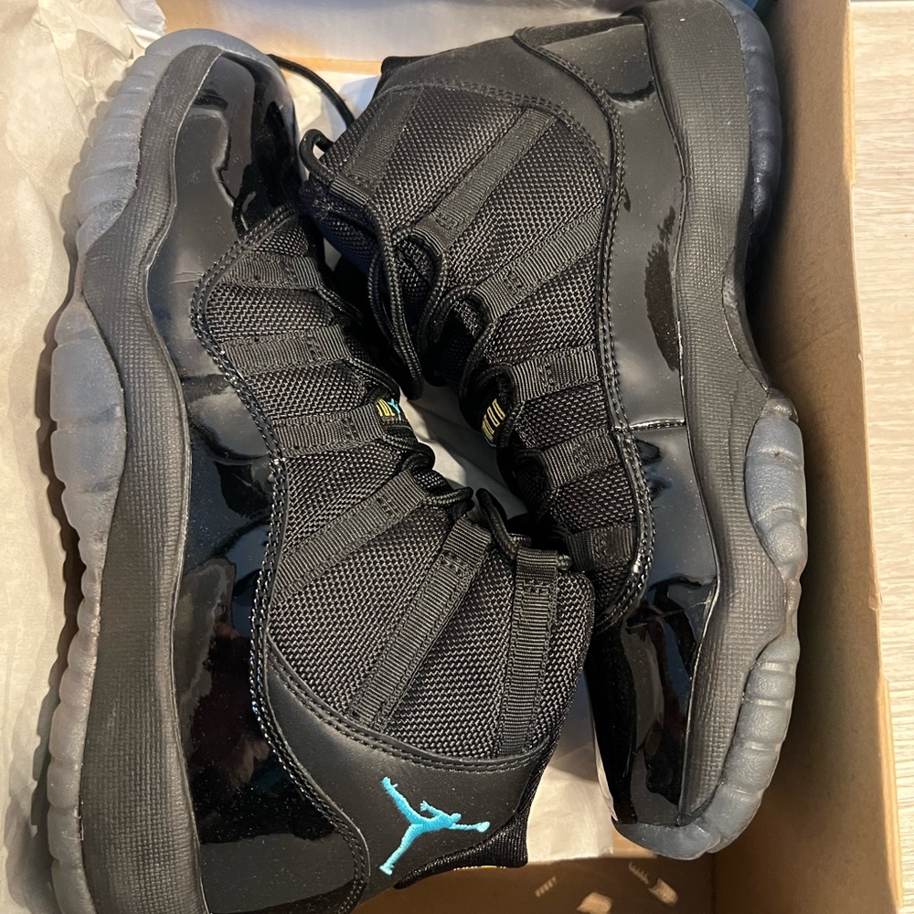 Jordan Black Patent Leather Sneakers with Teal Jumpman - Picture 3 of 3